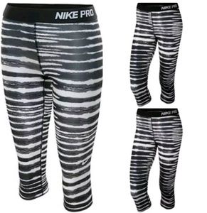 Nike Pro Core Tiger Printed Compression Capris